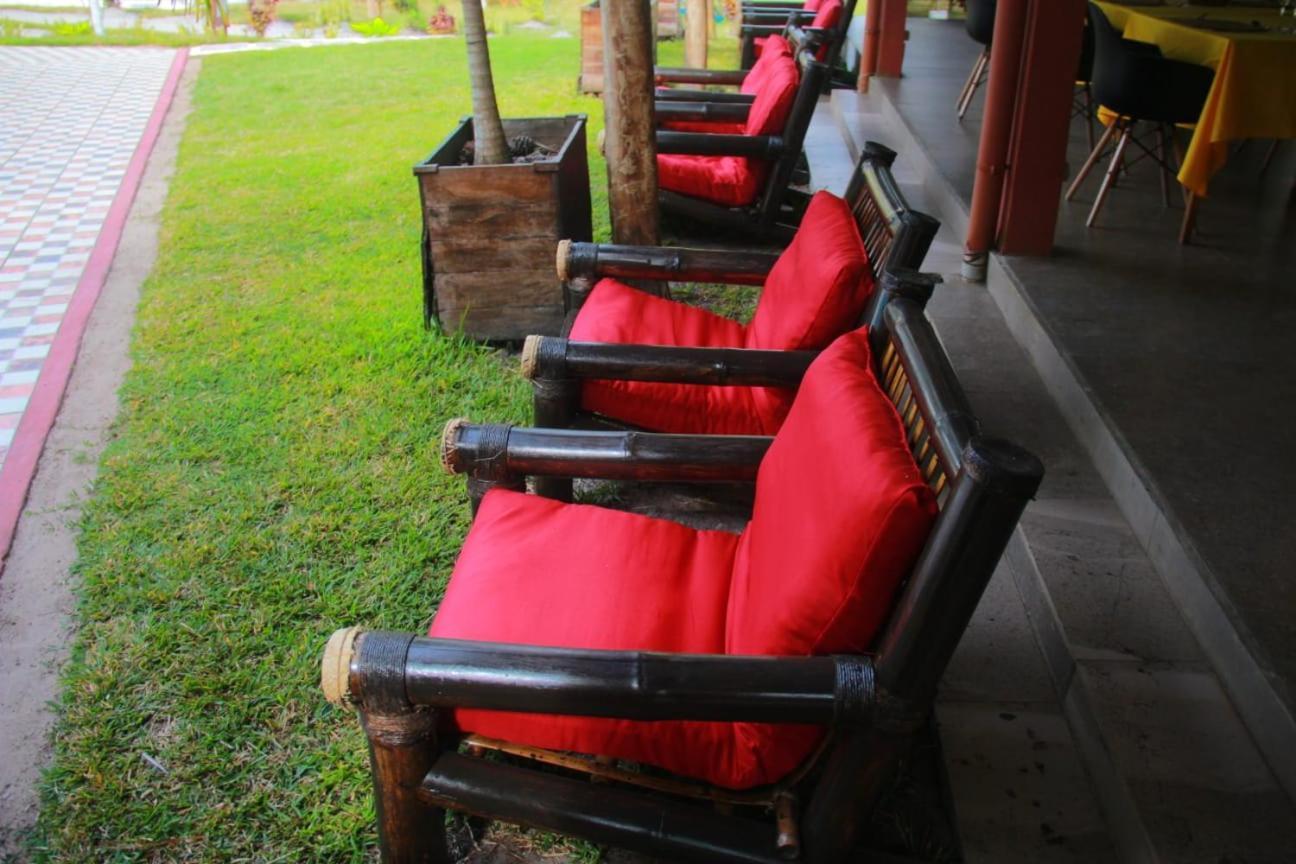The Sanctuary Lodge Foulpointe Exterior photo